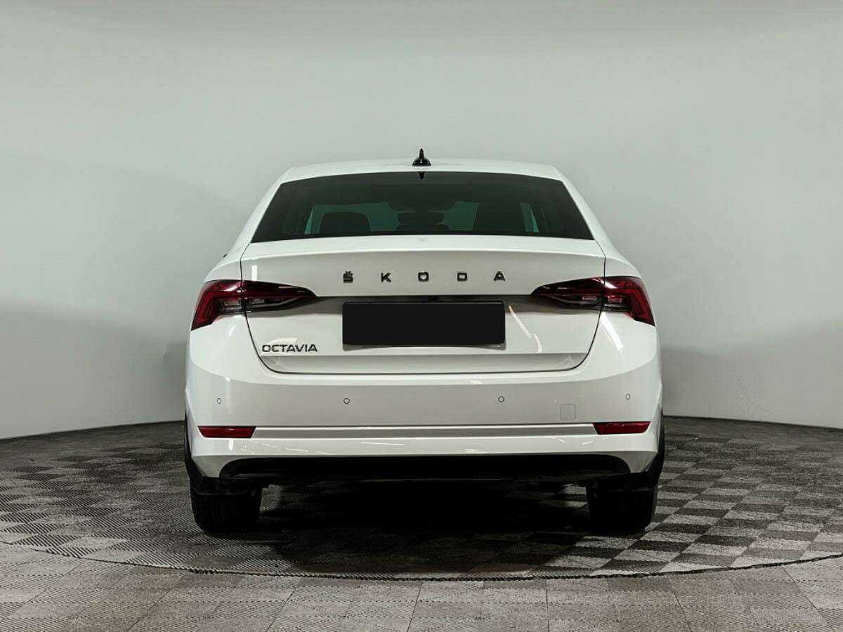 Б/У Шкода Октавия 2020 года. Фото: #5