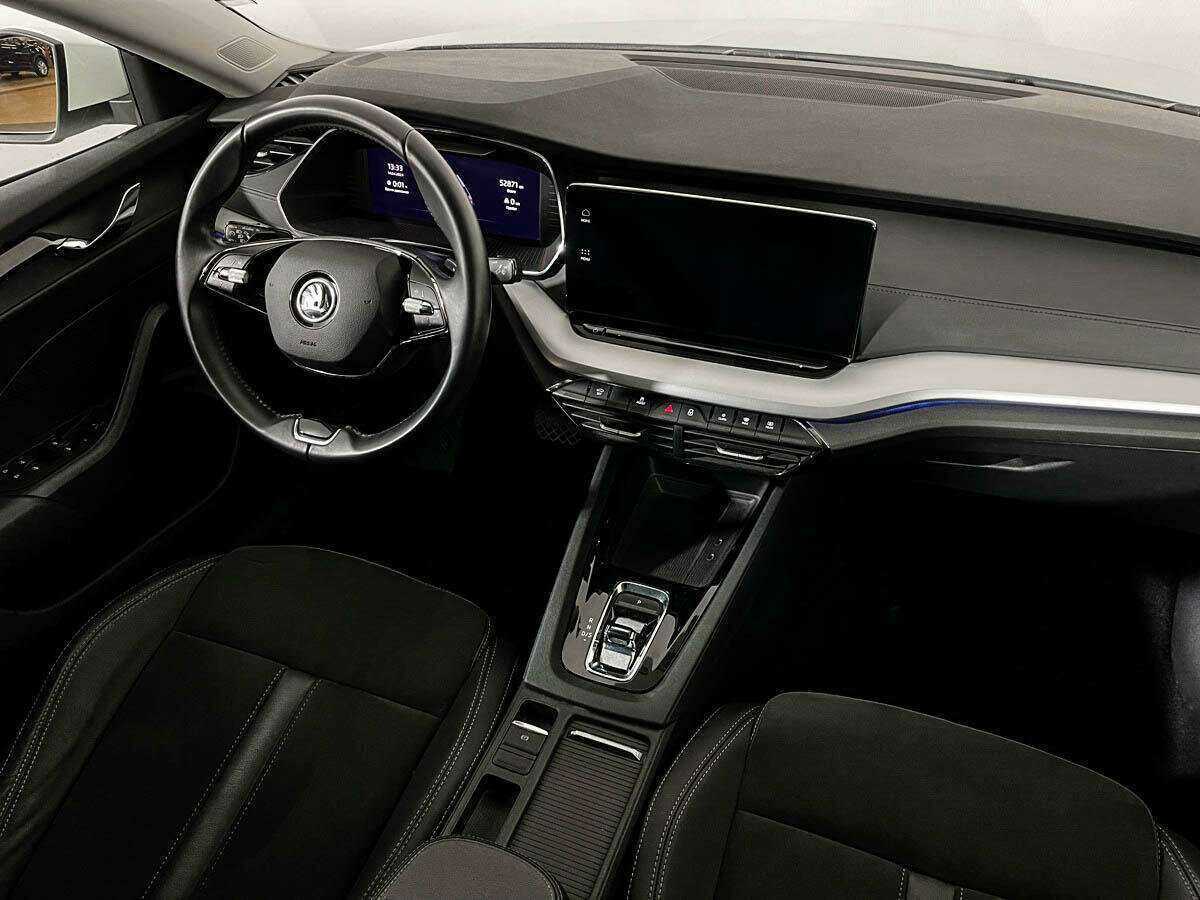 Б/У Шкода Октавия 2020 года. Фото: #8