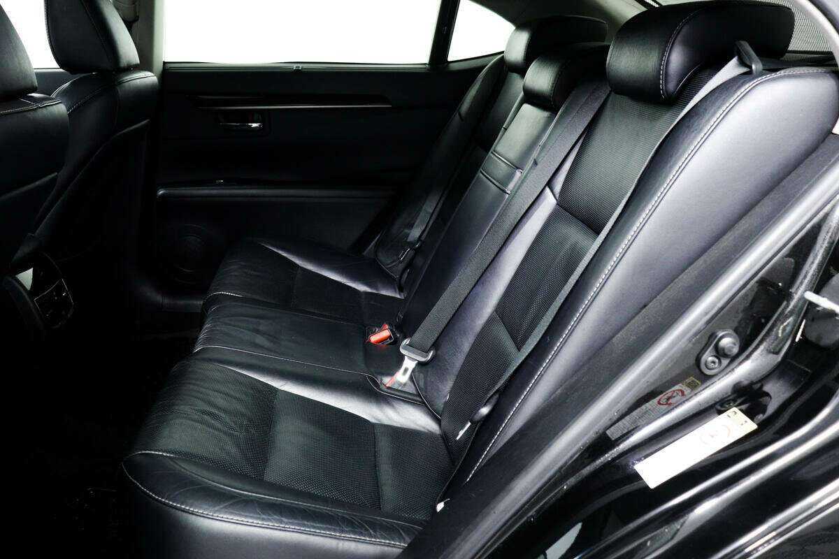 Б/У Лексус ЕС 2013 года. Фото: #11