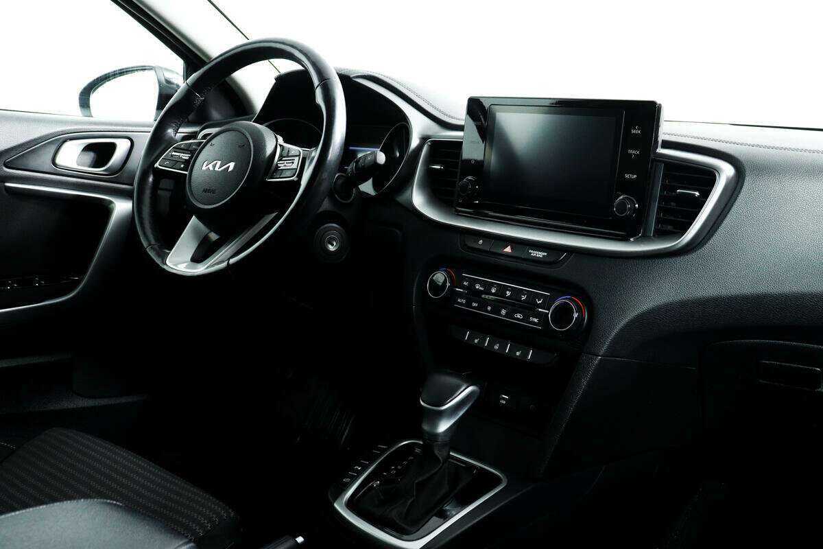 Б/У Киа Сид 2021 года. Фото: #8