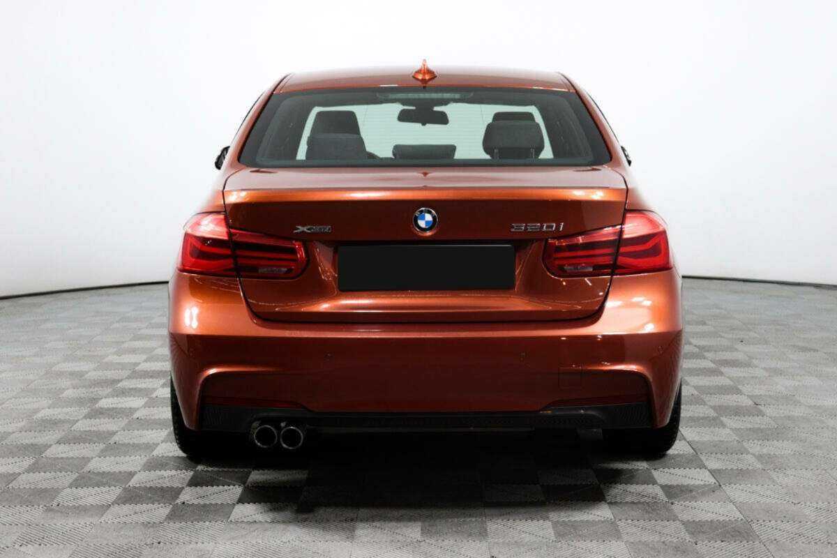 Б/У БМВ 3 серии 2018 года. Фото: #5