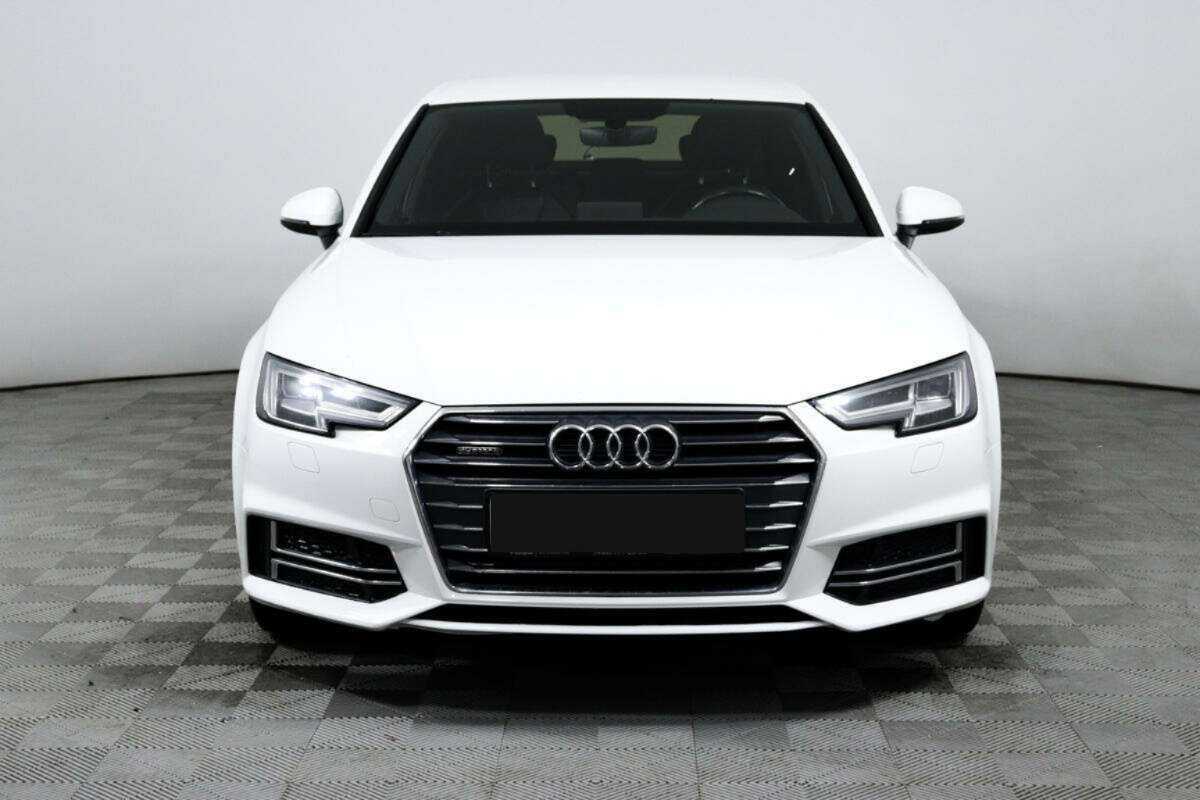 Б/У Ауди А4 2017 года. Фото: #1