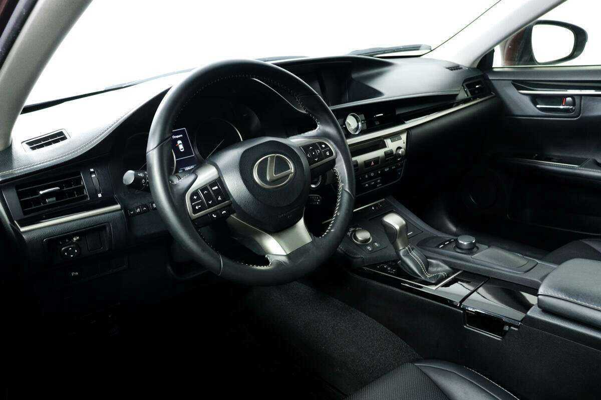 Б/У Лексус ЕС 2016 года. Фото: #12