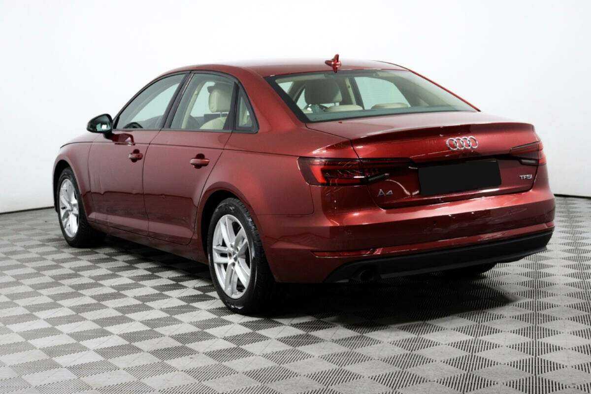 Б/У Ауди А4 2018 года. Фото: #6