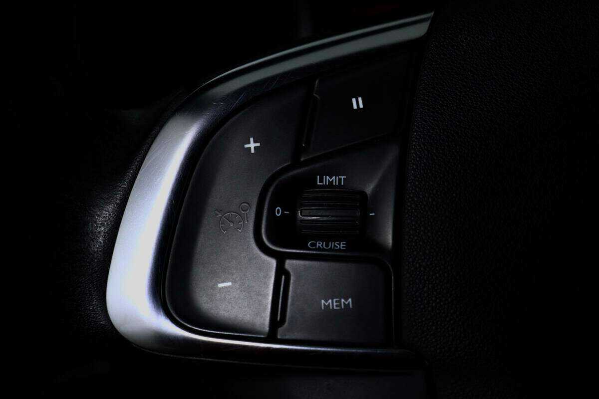 Б/У Ситроен Ц4 2012 года. Фото: #13