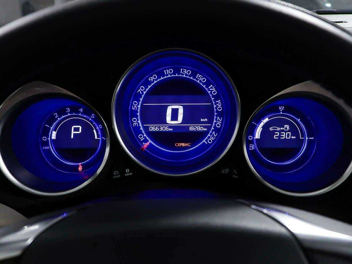 Б/У Ситроен Ц4 2016 года. Фото: #7