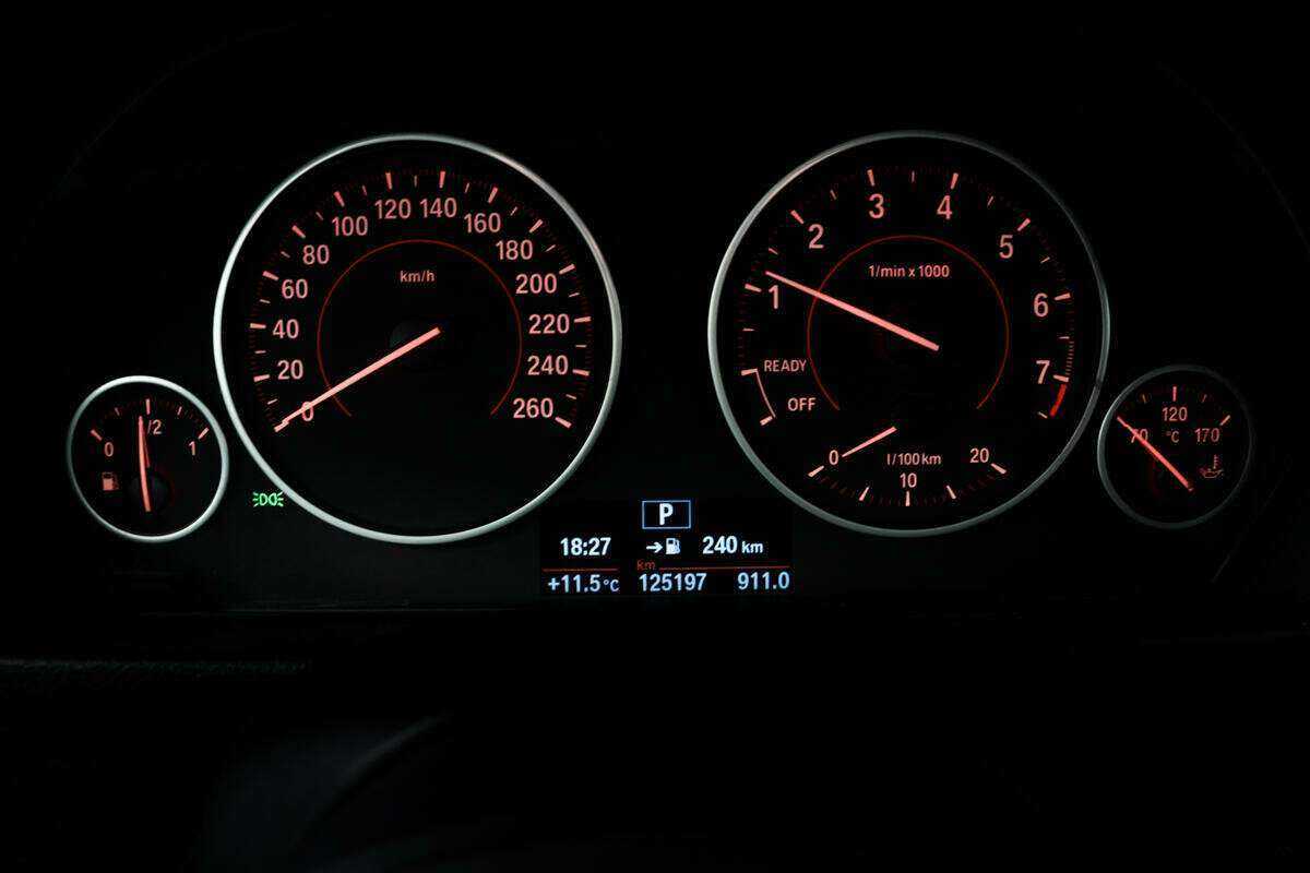 Б/У БМВ 3 серии 2017 года. Фото: #9