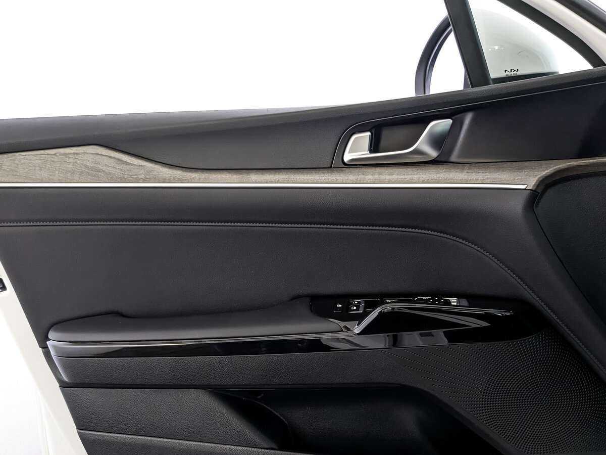 Б/У Киа К5 2021 года. Фото: #16