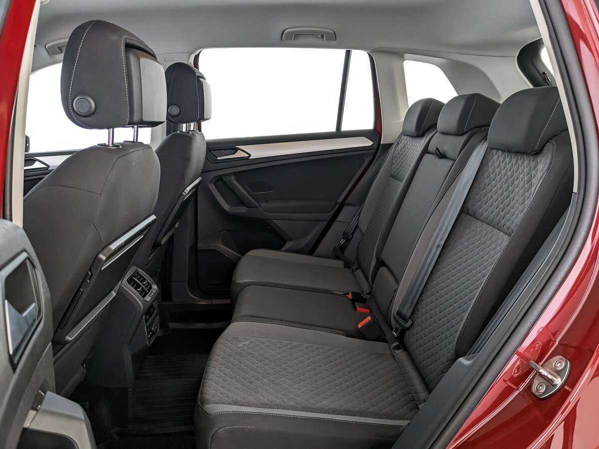 Б/У Фольксваген Тигуан 2020 года. Фото: #13