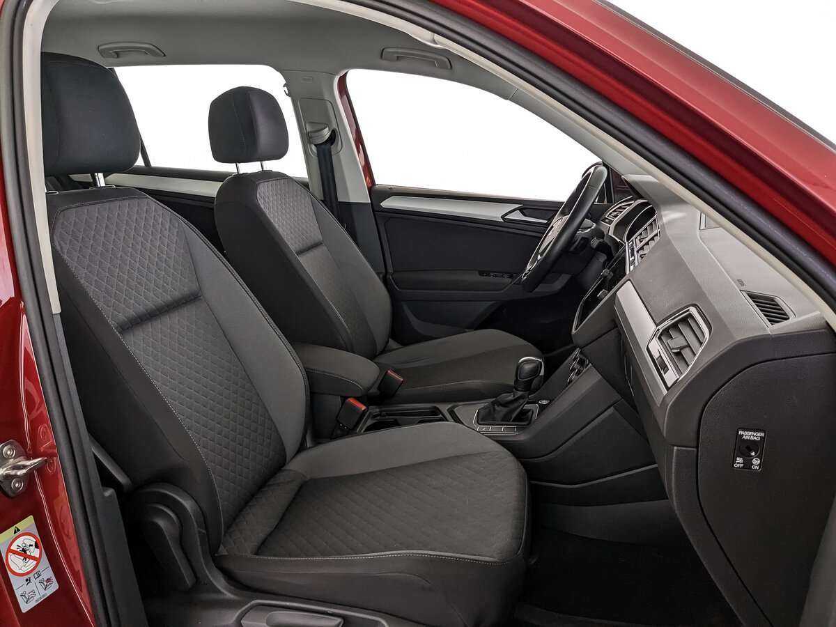 Б/У Фольксваген Тигуан 2020 года. Фото: #19