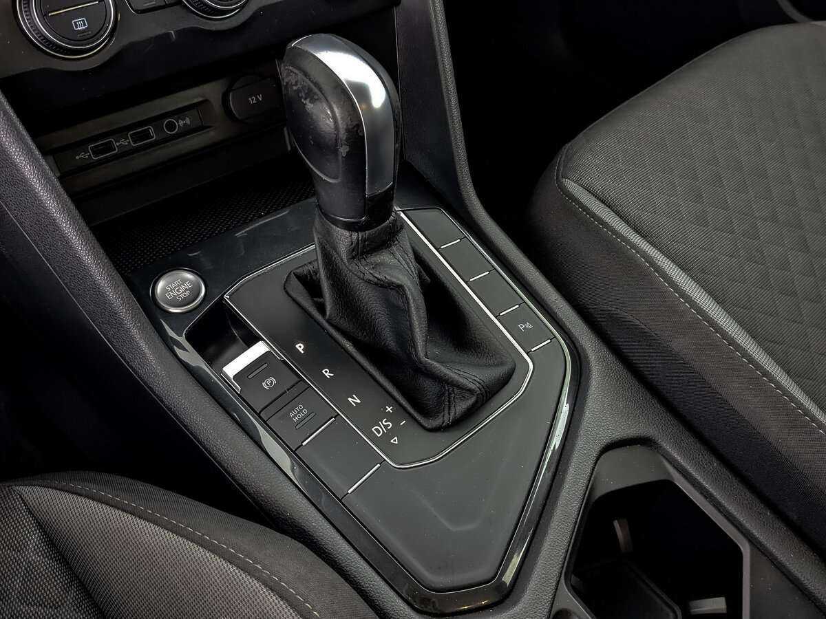 Б/У Фольксваген Тигуан 2020 года. Фото: #21