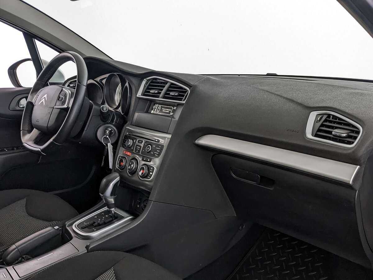 Б/У Ситроен Ц4 2016 года. Фото: #10