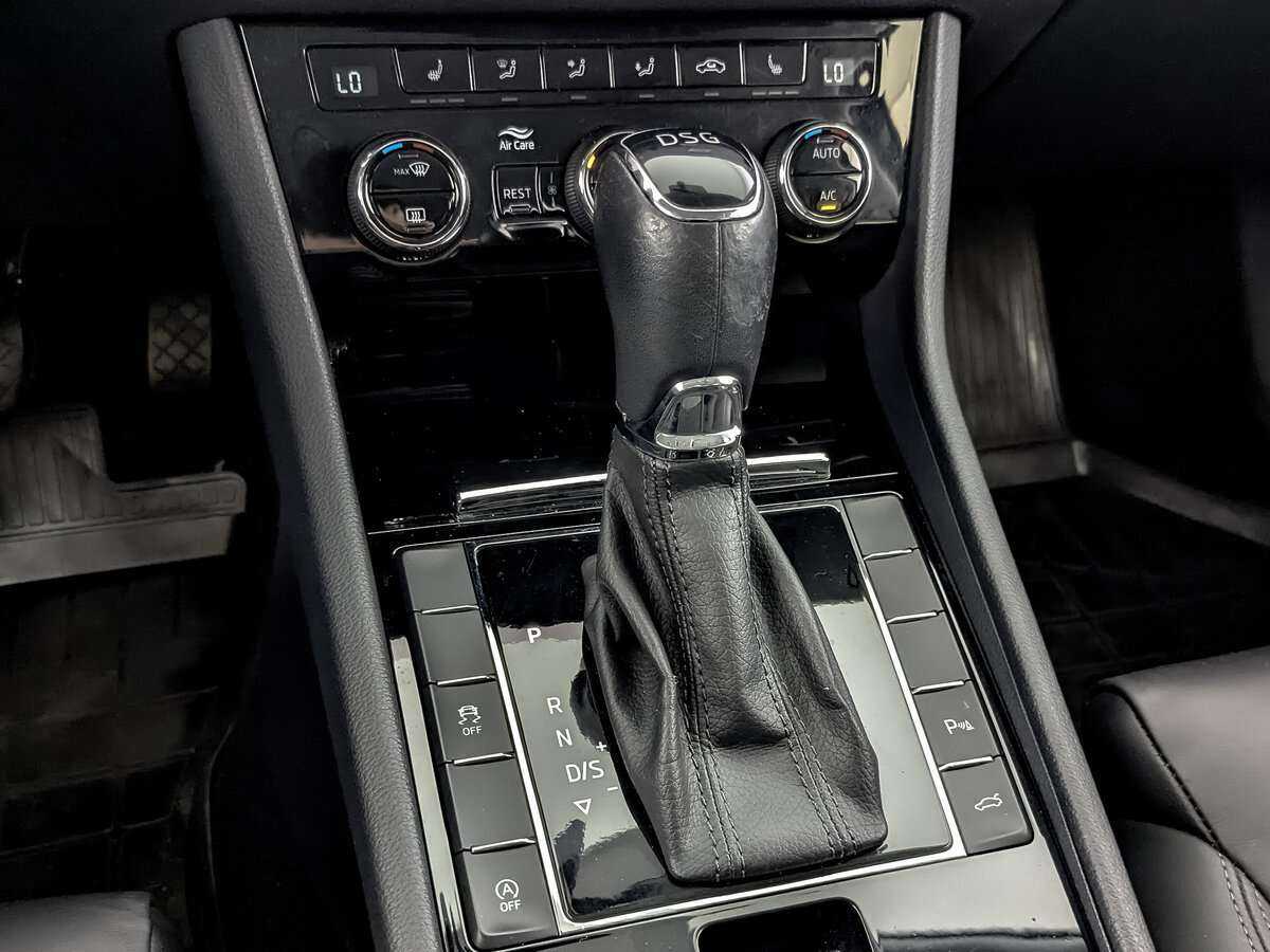 Б/У Шкода Суперб 2017 года. Фото: #21