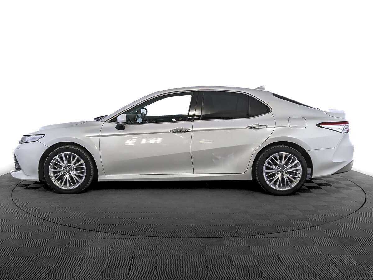 Б/У Тойота Камри 2019 года. Фото: #7