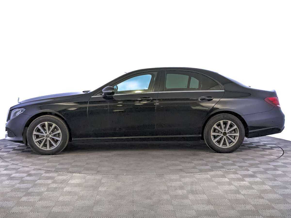Б/У Мерседес-Бенц Е-Класс 2018 года. Фото: #7