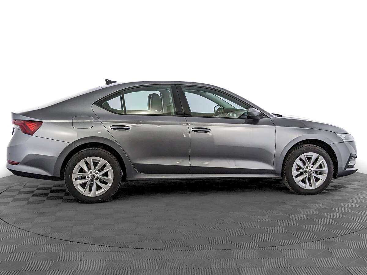 Б/У Шкода Октавия 2021 года. Фото: #3