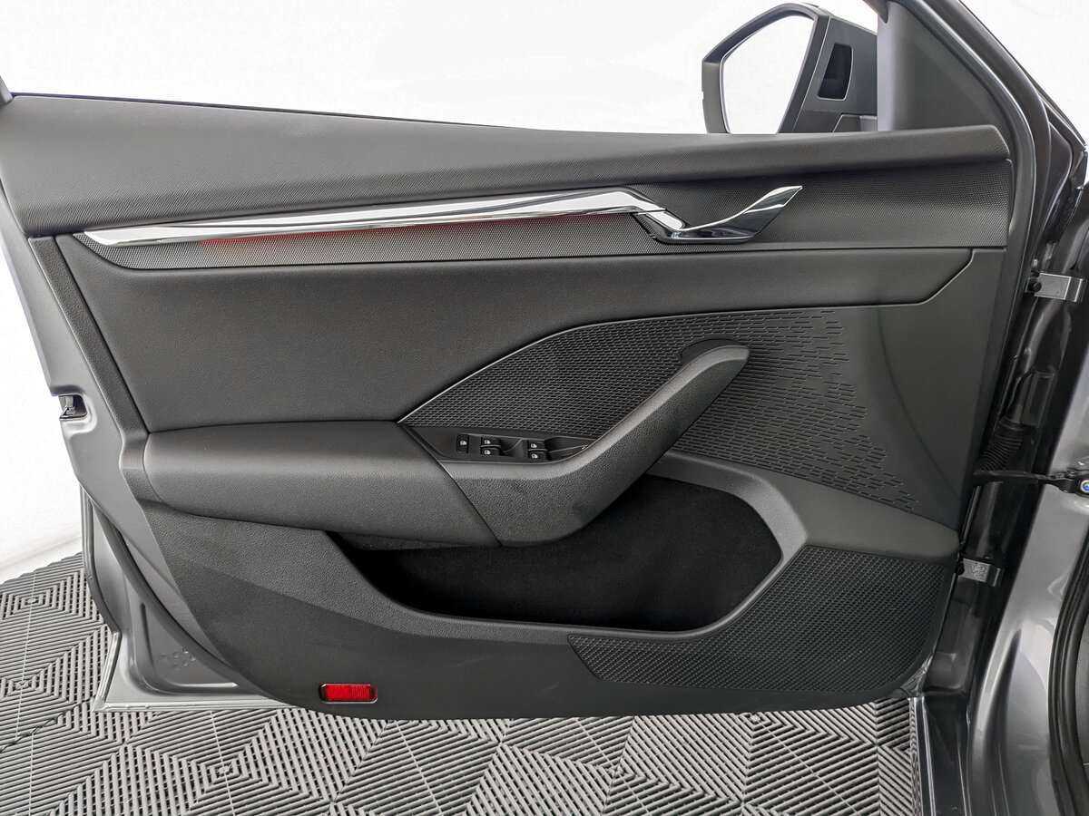 Б/У Шкода Октавия 2021 года. Фото: #17