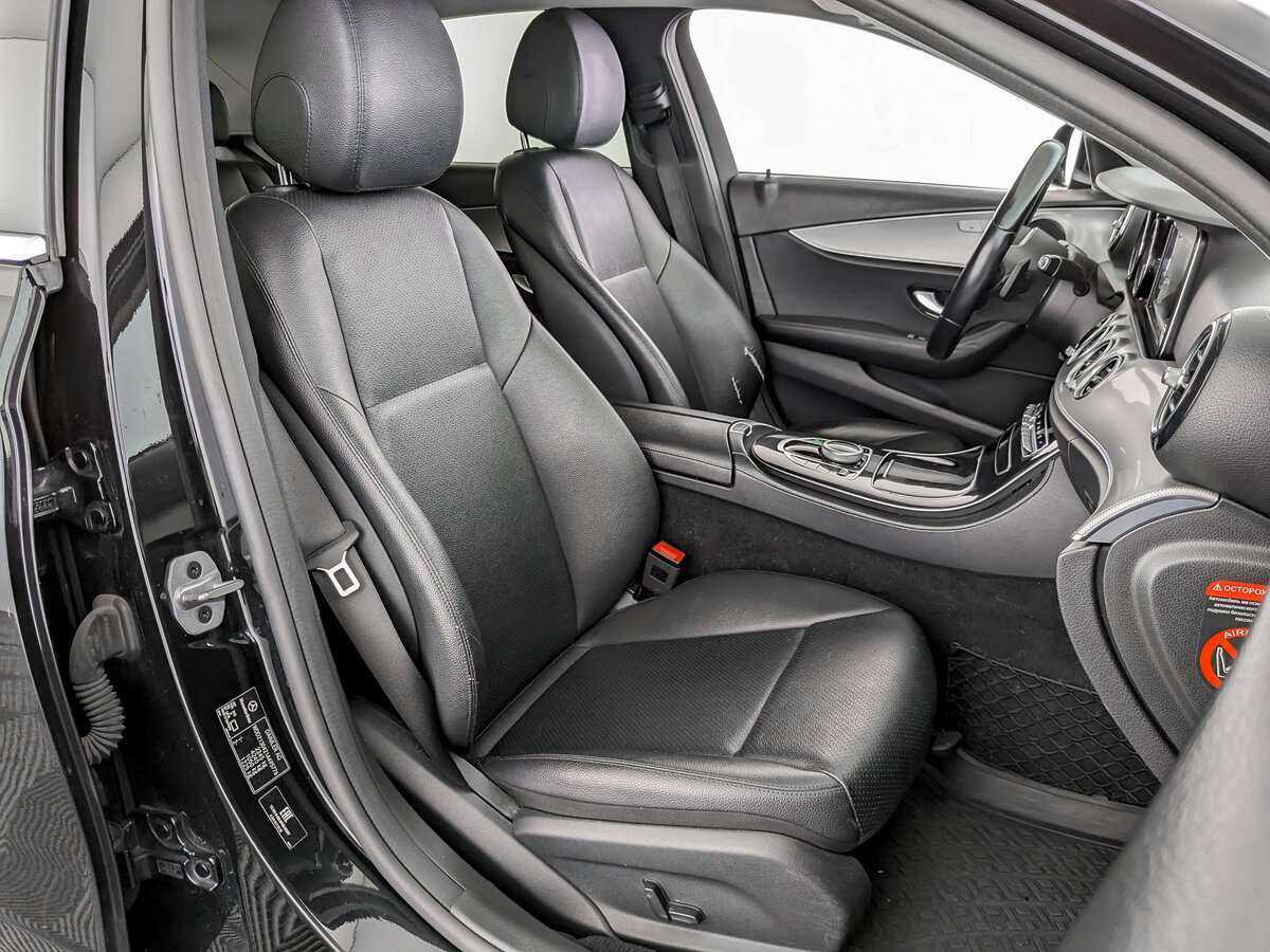 Б/У Мерседес-Бенц Е-Класс 2018 года. Фото: #19