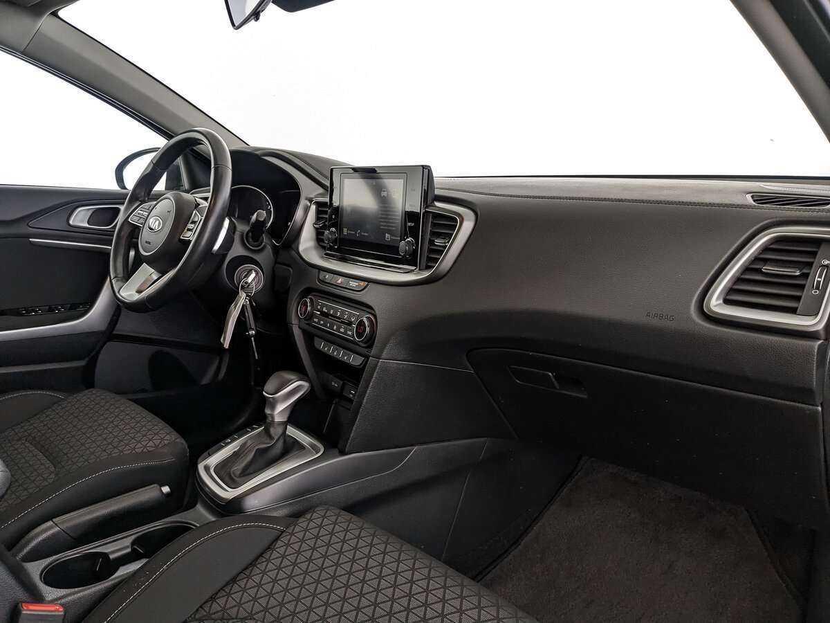 Б/У Киа Сид 2021 года. Фото: #8