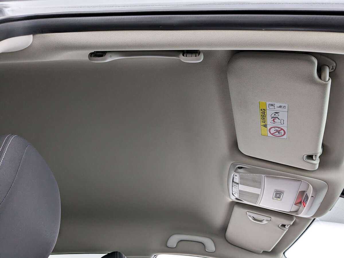 Б/У Рено Колеос 2018 года. Фото: #17