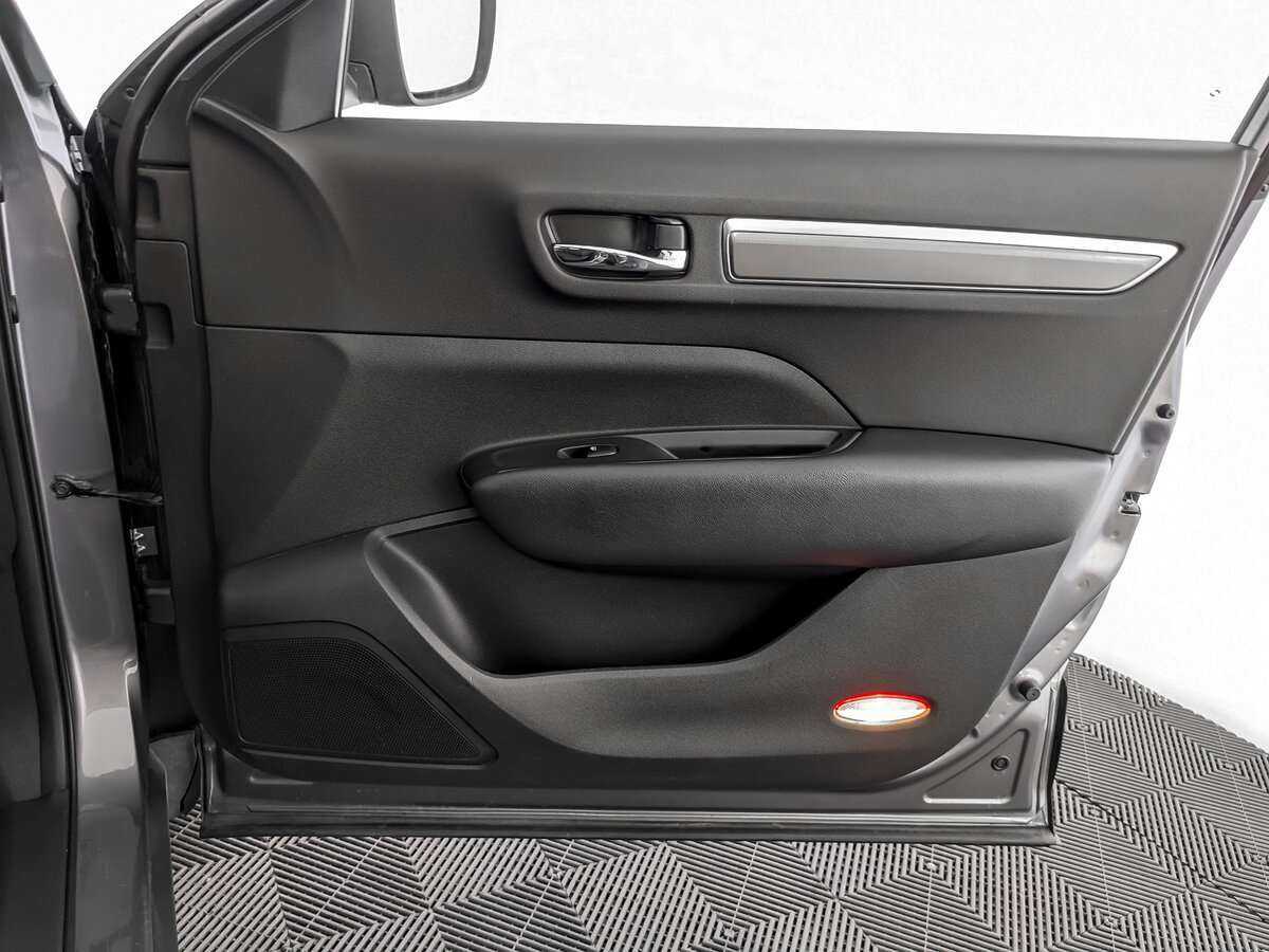 Б/У Рено Колеос 2018 года. Фото: #19