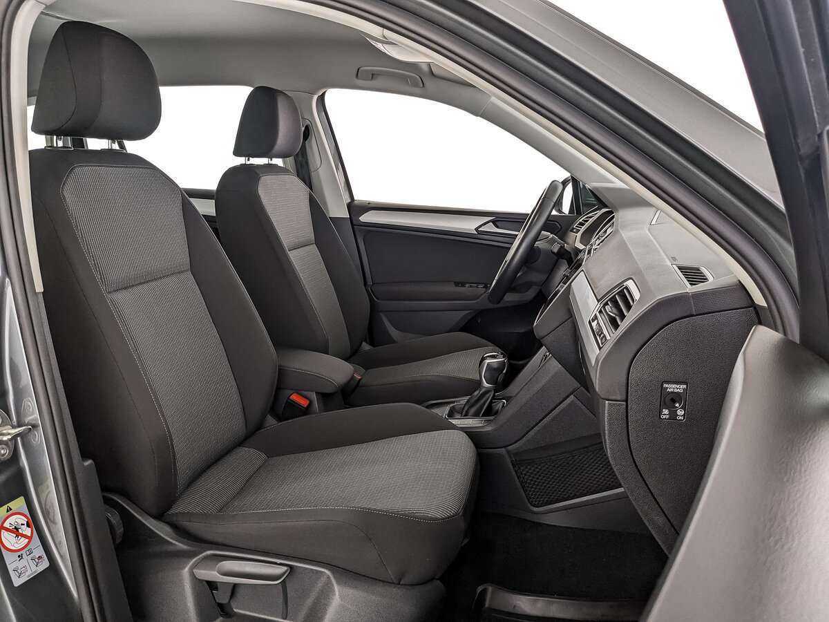 Б/У Фольксваген Тигуан 2021 года. Фото: #16