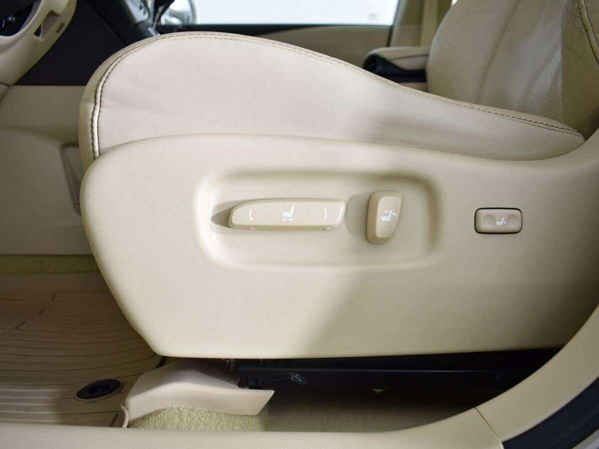 Б/У Лексус Р-Икс 2013 года. Фото: #7