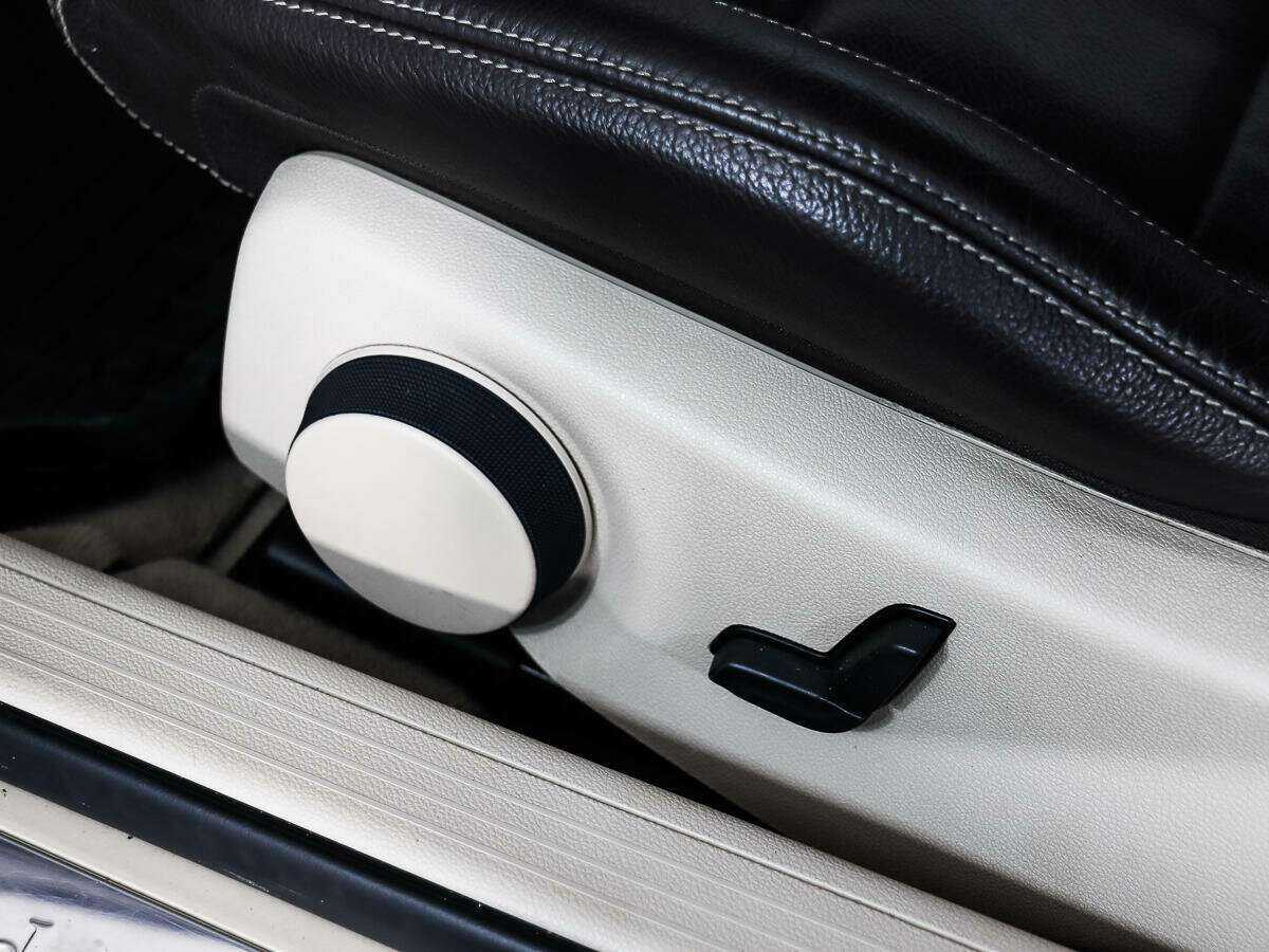 Б/У Мерседес-Бенц Е-Класс 2014 года. Фото: #9