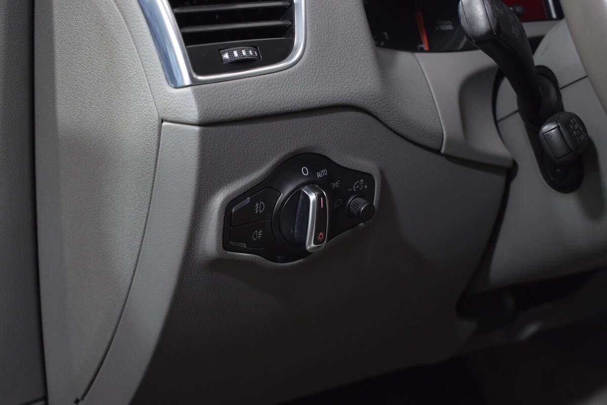 Б/У Ауди К5 2012 года. Фото: #12