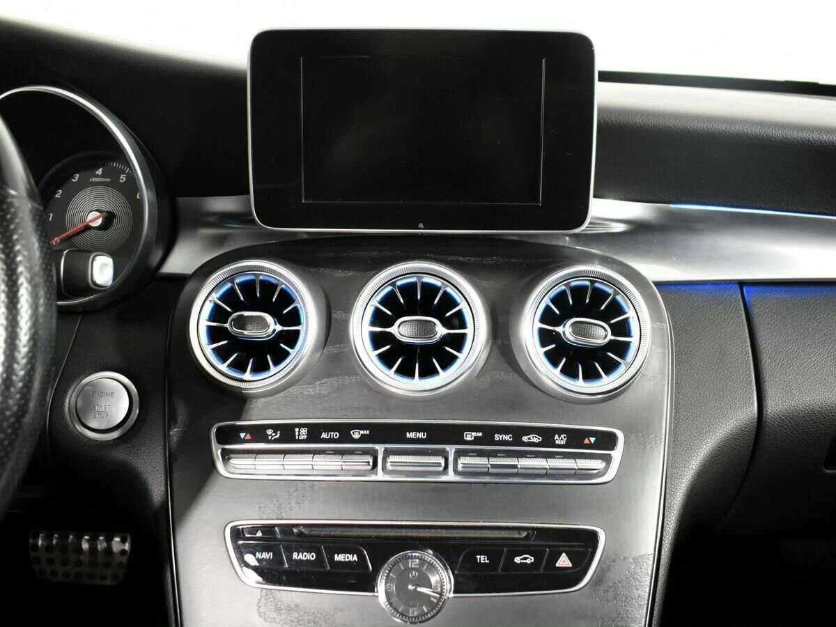 Б/У Мерседес-Бенц Ц-Класс 2016 года. Фото: #9