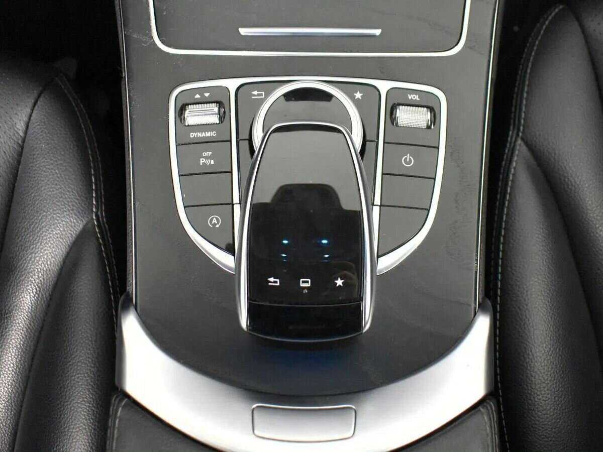 Б/У Мерседес-Бенц Ц-Класс 2016 года. Фото: #10