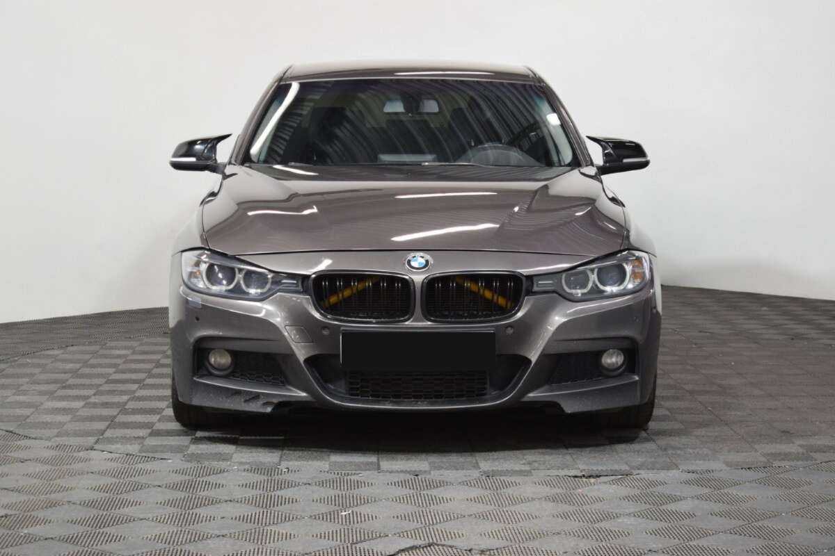 Б/У БМВ 3 серии 2012 года. Фото: #1