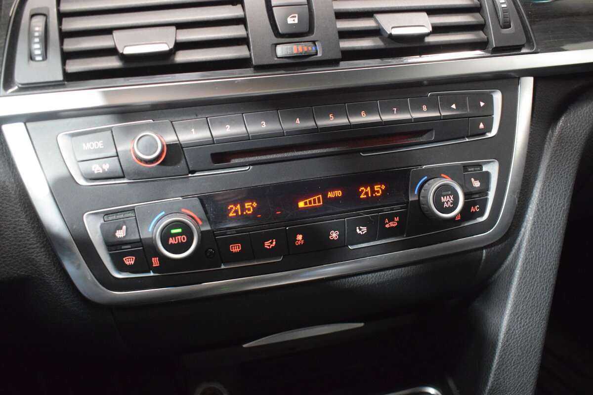 Б/У БМВ 3 серии 2012 года. Фото: #19