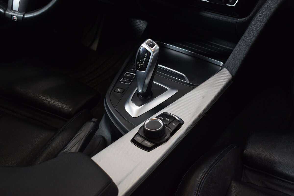 Б/У БМВ 3 серии 2018 года. Фото: #15