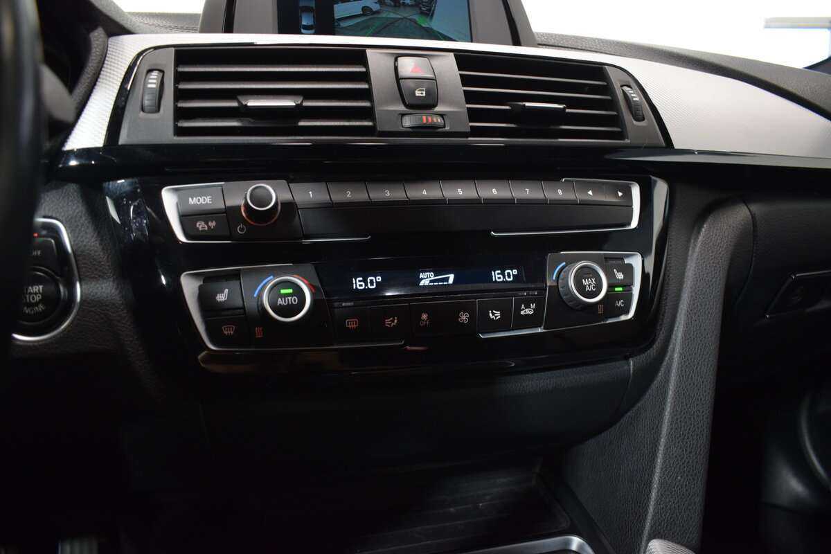 Б/У БМВ 3 серии 2018 года. Фото: #17