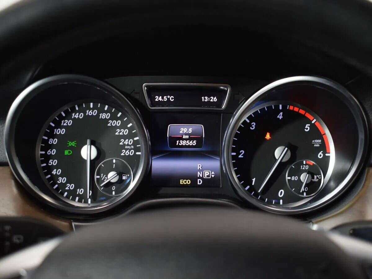 Б/У Мерседес-Бенц М-Класс 2014 года. Фото: #21