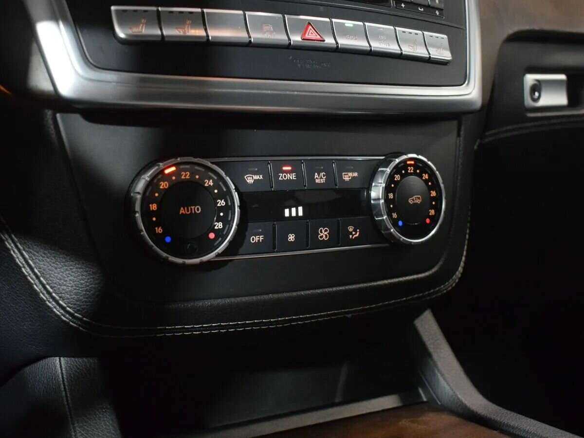 Б/У Мерседес-Бенц М-Класс 2014 года. Фото: #25