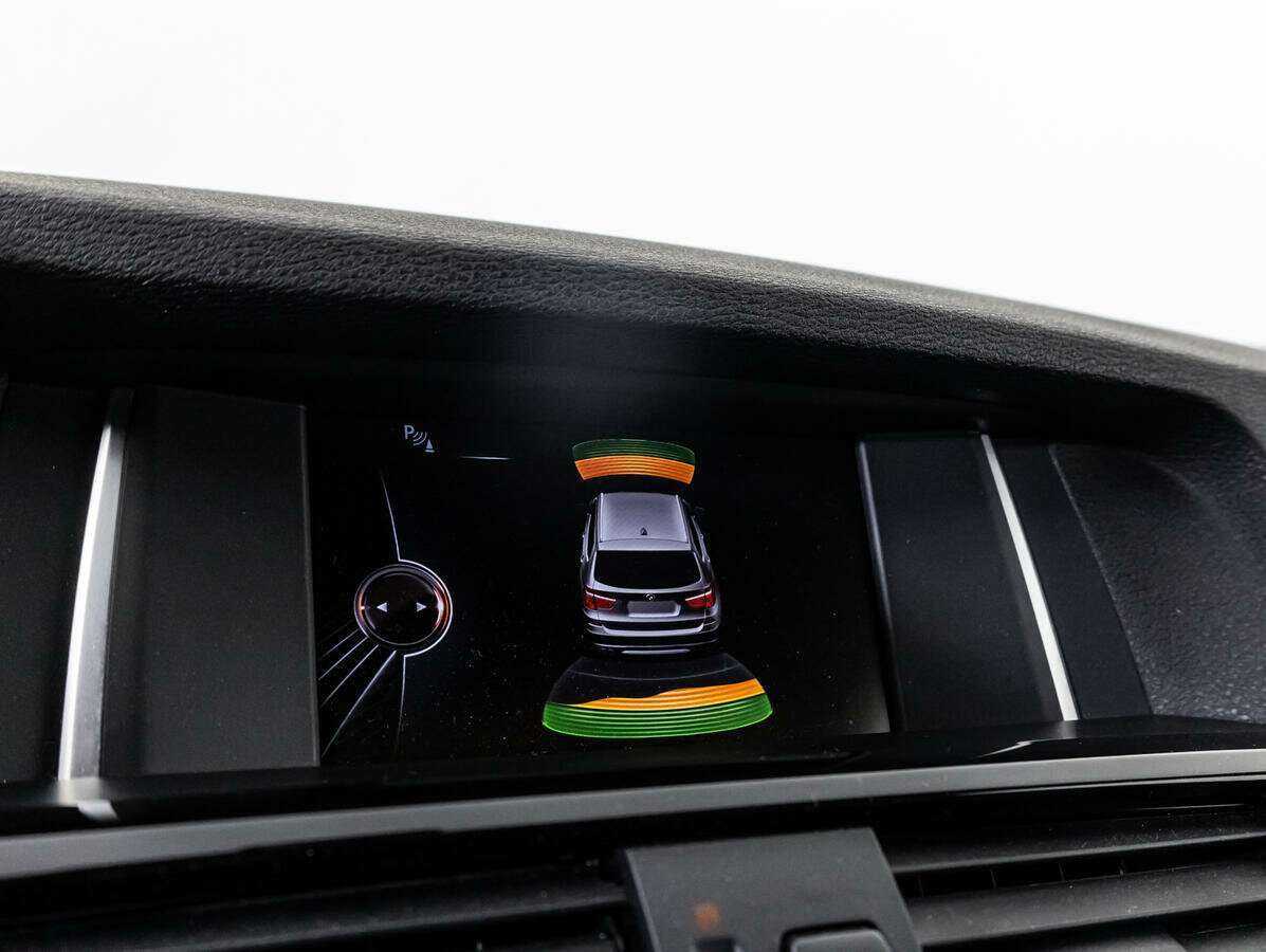 Б/У БМВ Икс3 2015 года. Фото: #15