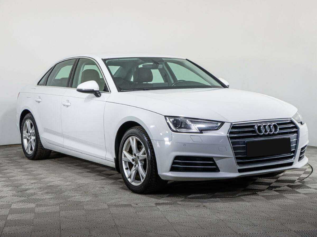 Б/У Ауди А4 2015 года. Фото: #2