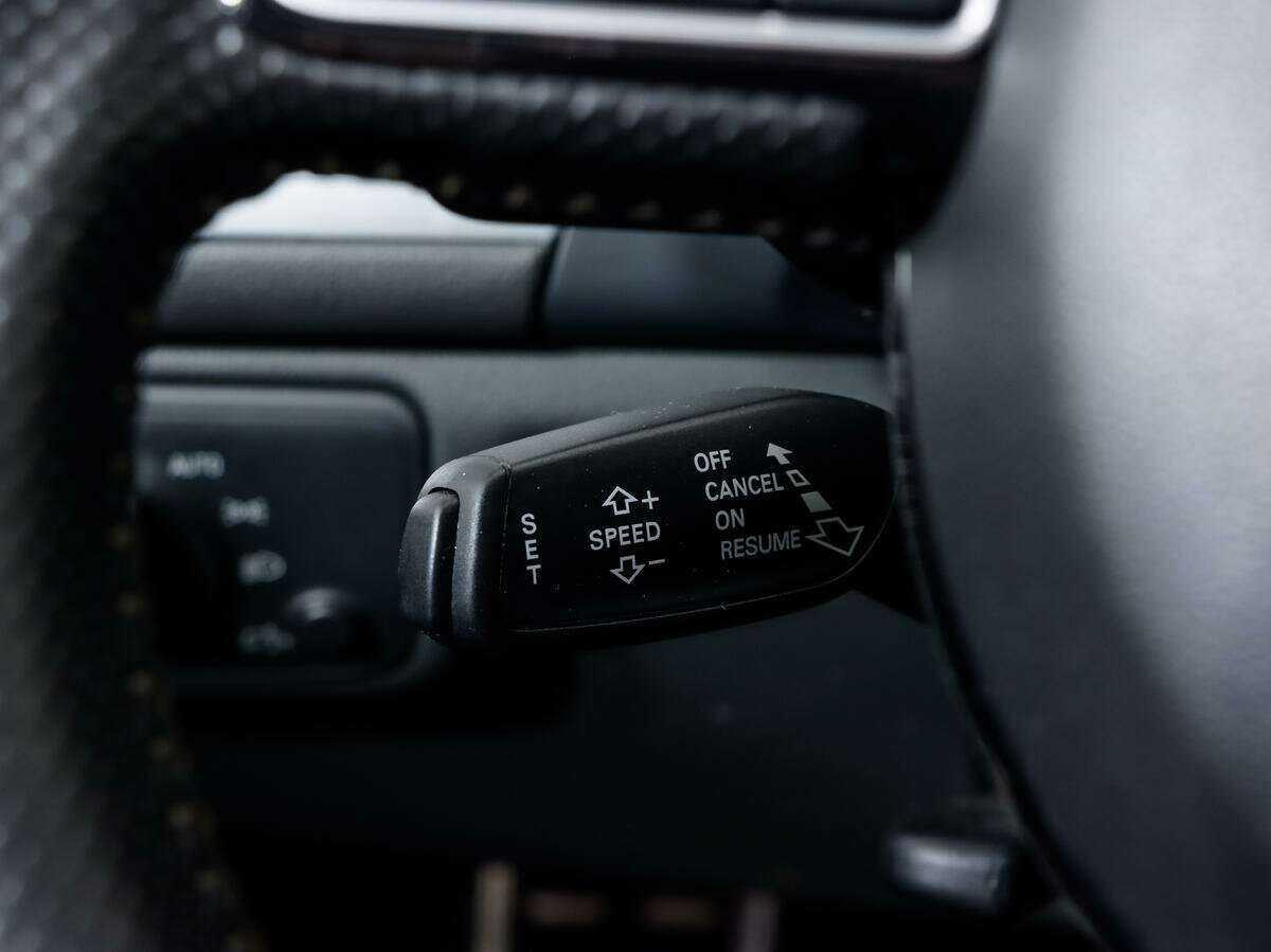 Б/У Ауди А6 2015 года. Фото: #12