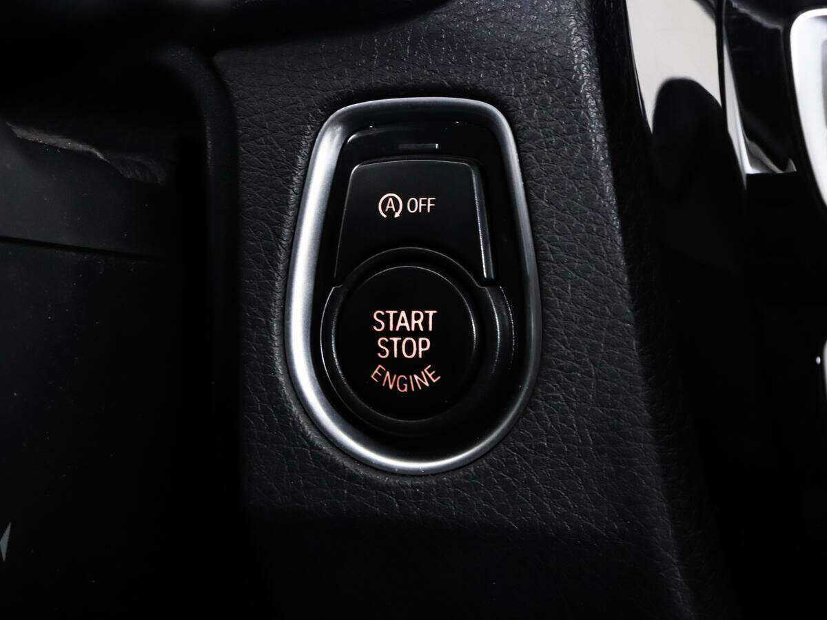 Б/У БМВ 3 серии 2015 года. Фото: #17