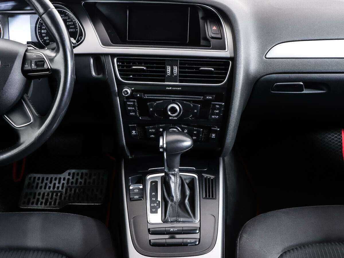 Б/У Ауди А4 2013 года. Фото: #14