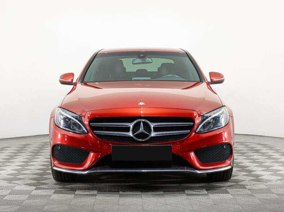 Б/У Мерседес-Бенц Ц-Класс 2015 года. Фото: #1