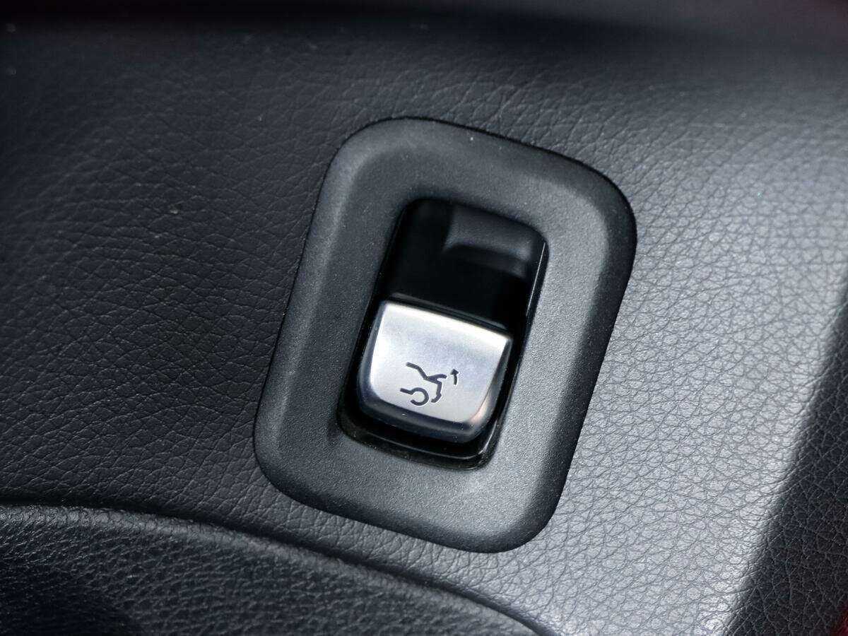 Б/У Мерседес-Бенц Ц-Класс 2015 года. Фото: #16