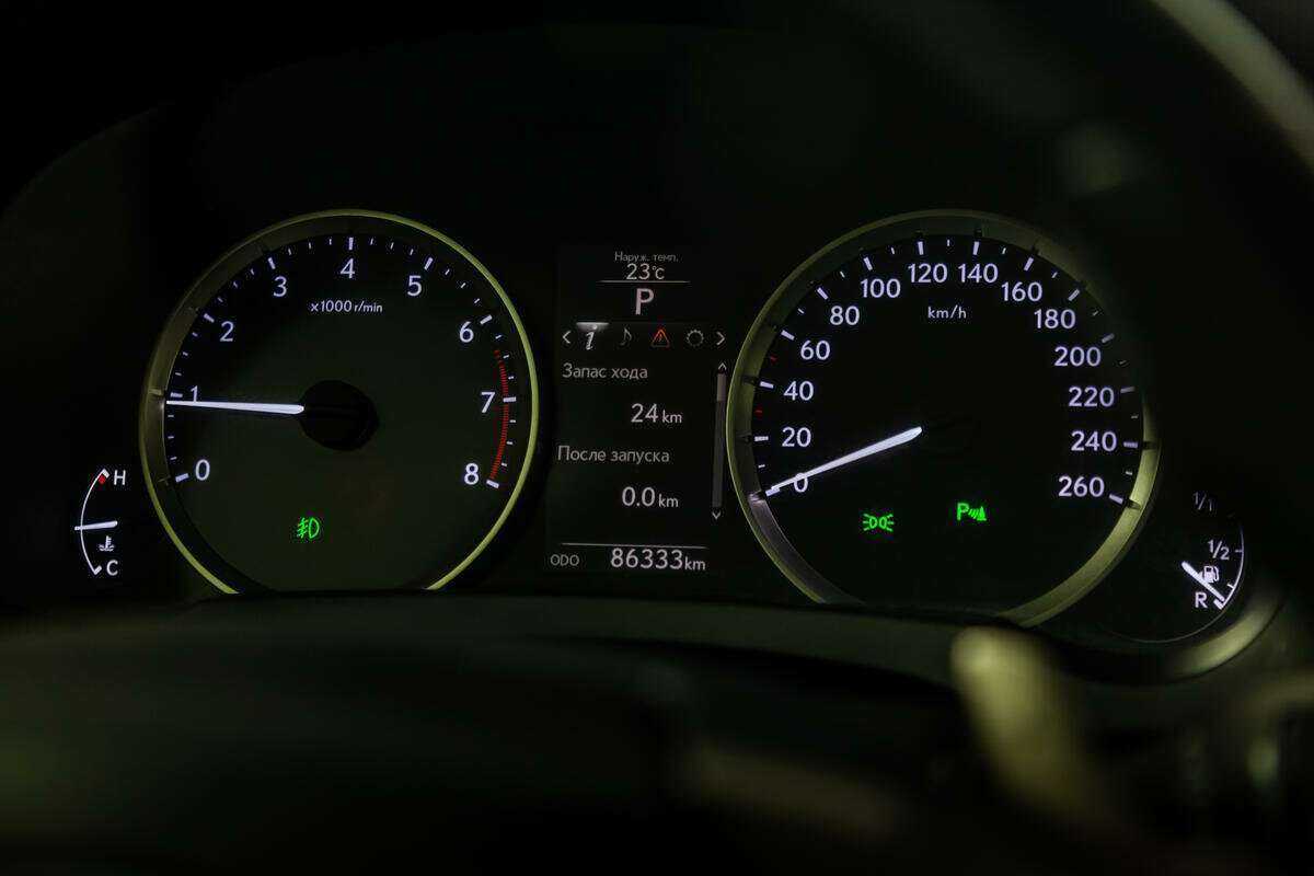 Б/У Лексус ИС 2014 года. Фото: #12