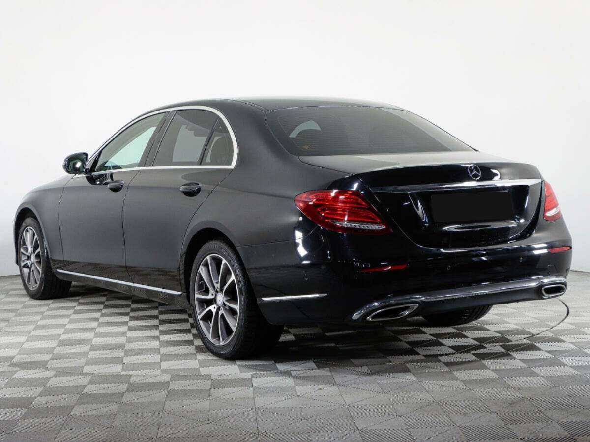 Б/У Мерседес-Бенц Е-Класс 2016 года. Фото: #6