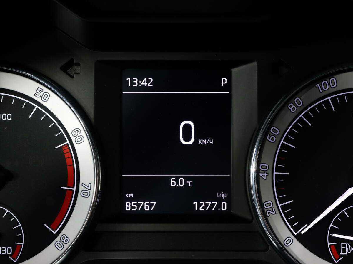 Б/У Шкода Октавия 2017 года. Фото: #12