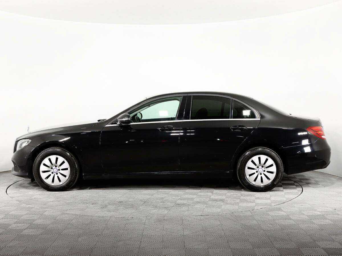 Б/У Мерседес-Бенц Е-Класс 2016 года. Фото: #7