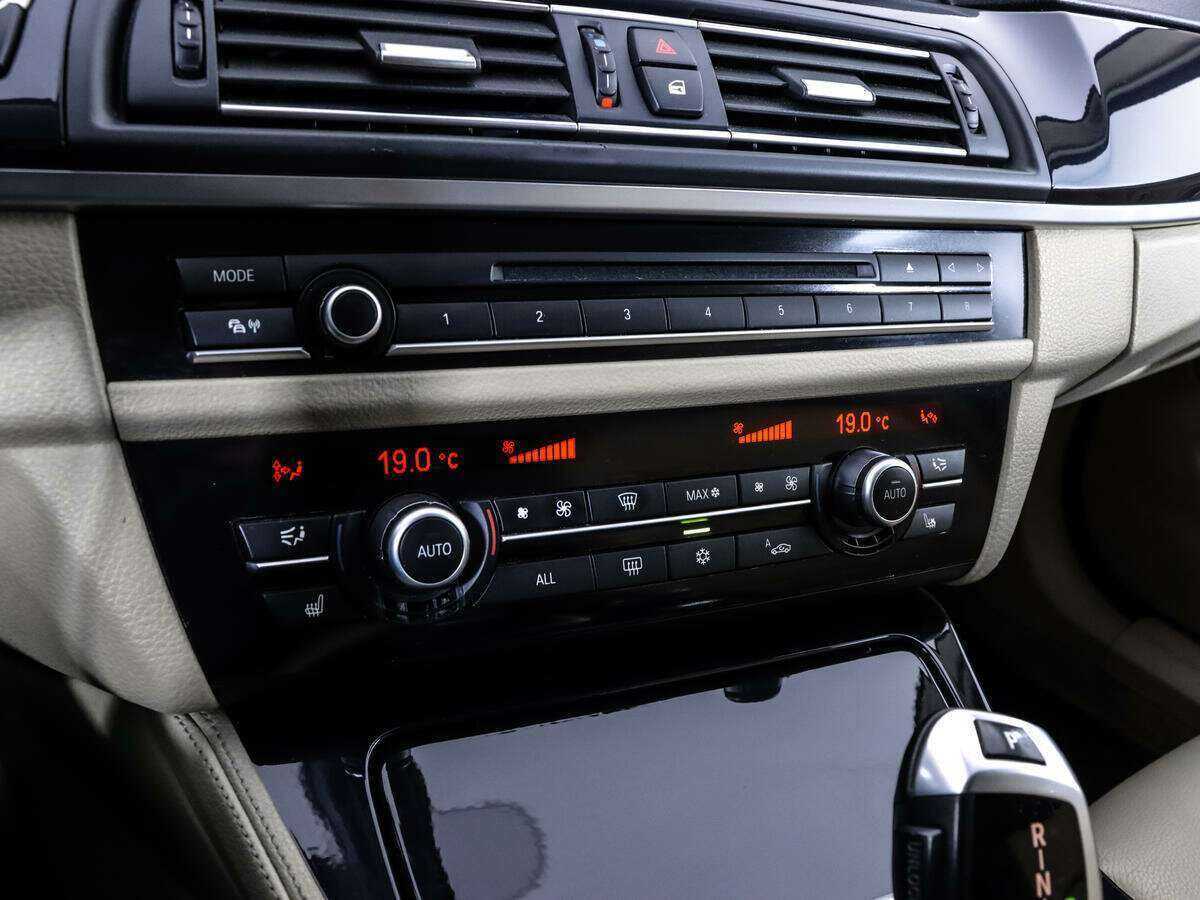 Б/У БМВ 5 серии 2012 года. Фото: #17