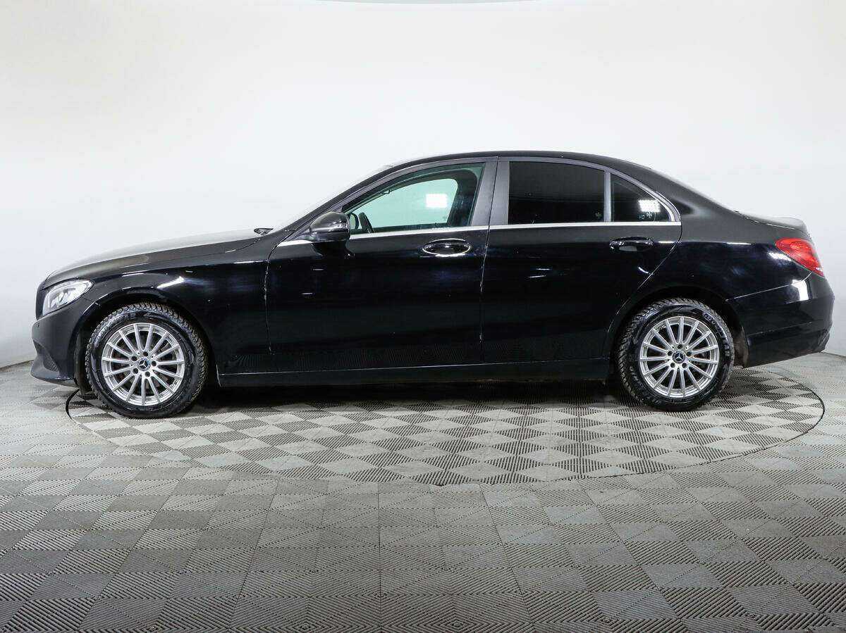 Б/У Мерседес-Бенц Ц-Класс 2018 года. Фото: #7